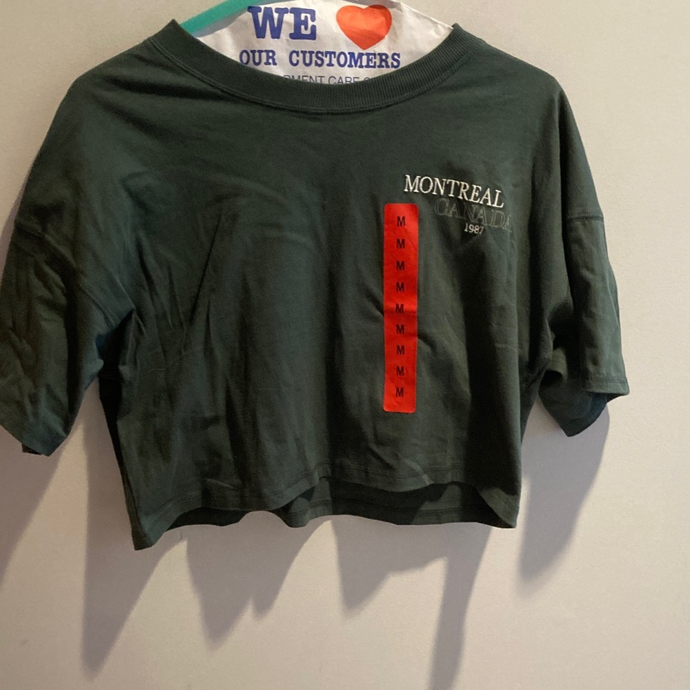 Green Vintage Montreal Graphic Crop Top medium nwt